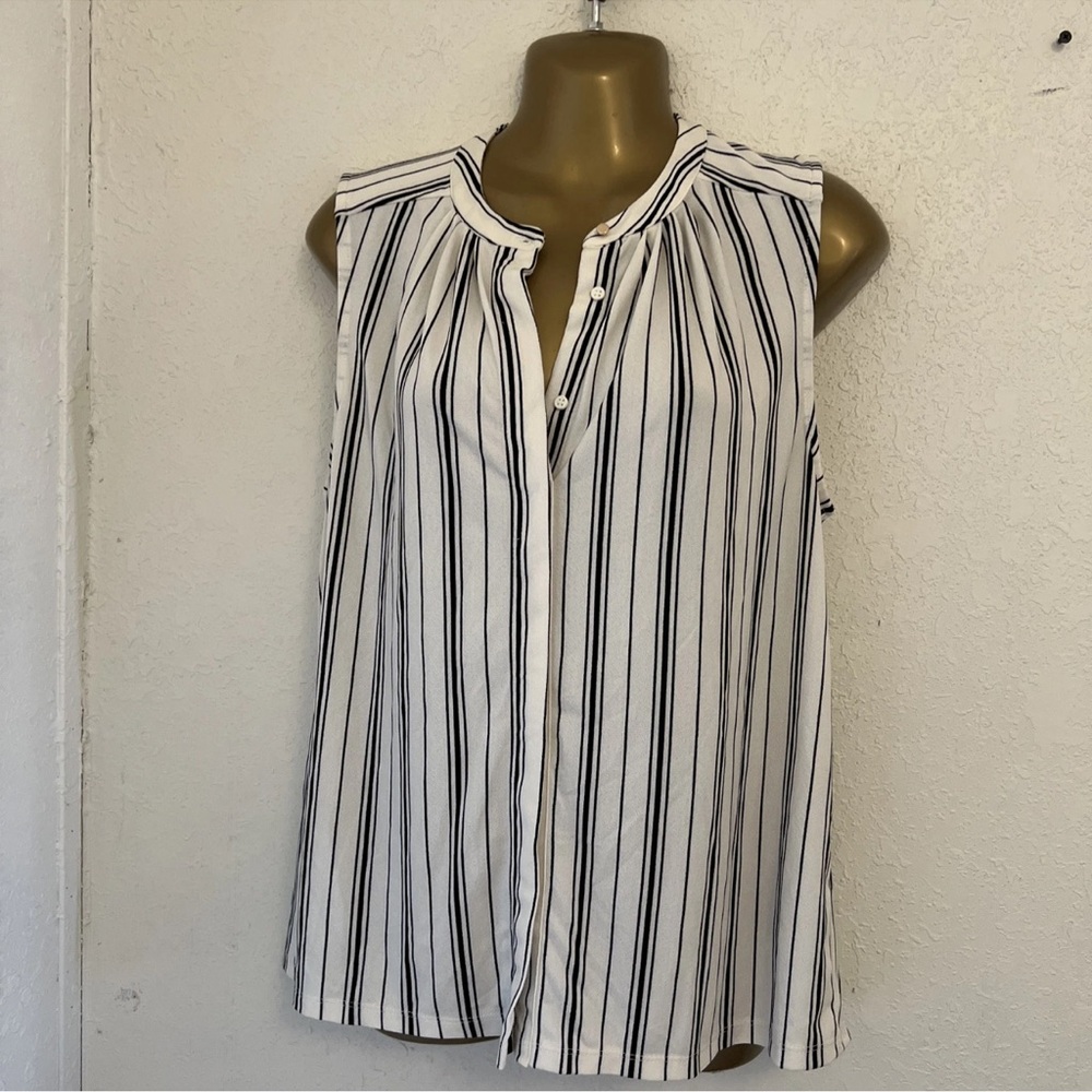 H&M Sz M Sleeveless Button Down Shirt   Black White Stripe